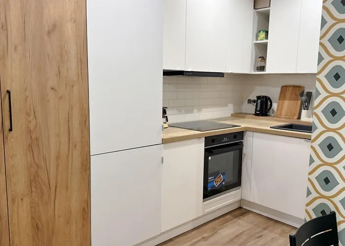 Orange With Balcony - Free Parking And Self Check-in Apartament Warszawa